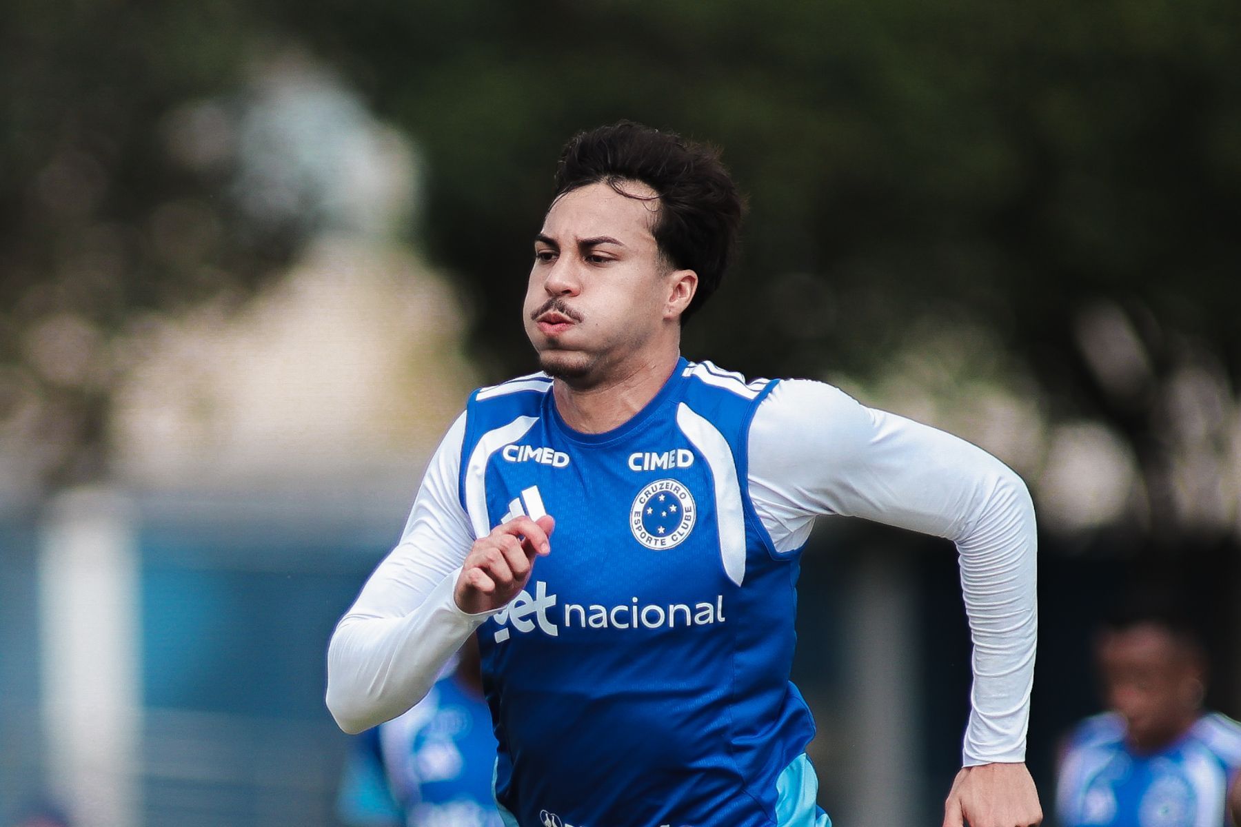 As opções de Artur Jorge para escalar o Cruzeiro contra o Goiás pela Copa do Brasil