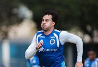 As opções de Artur Jorge para escalar o Cruzeiro contra o Goiás pela Copa do Brasil
