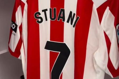 Girona utiliza modelo retrô de uniforme em duelo contra o Real Madrid