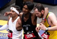 Brasileiro ajuda corredor a completar a Maratona de Boston, viraliza e vira 'herói'