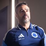 Escalação do Cruzeiro: Artur Jorge mexe no ataque para duelo com Bragantino