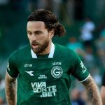 Ex-camisa 10 da Seleção é esperança do Goiás contra o Cruzeiro na Copa do Brasil