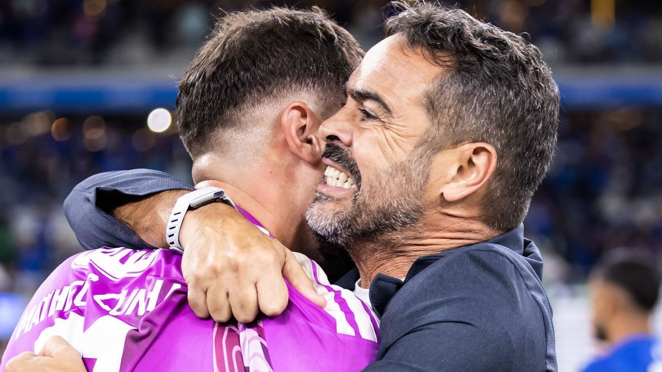 Perfil 'enérgico' de Artur Jorge faz sucesso, e Fagner celebra sintonia no Cruzeiro