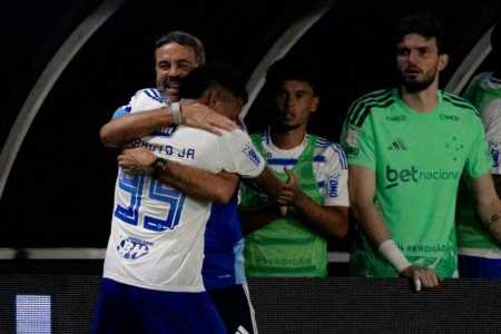Arroyo e Artur Jorge em Remo x Cruzeiro