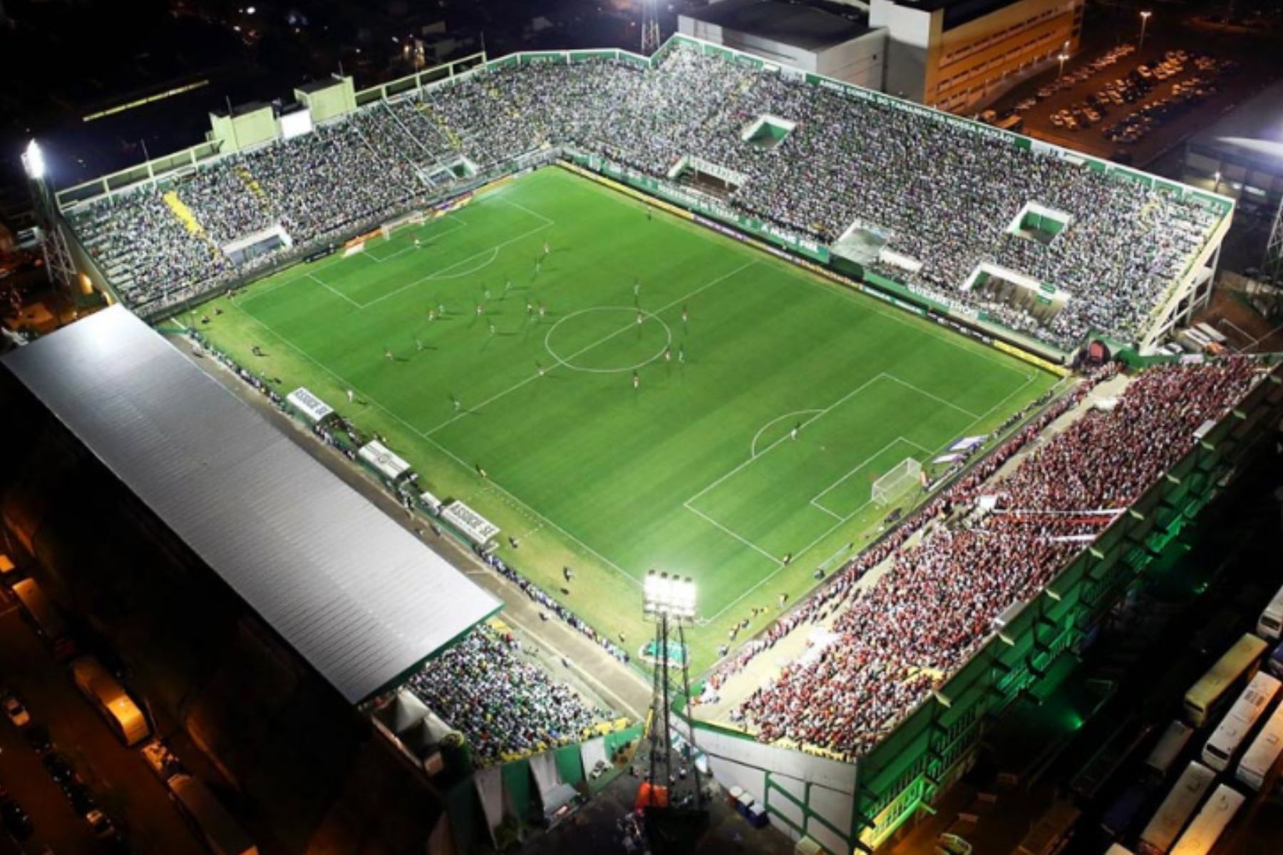 Chapecoense x Bragantino: veja escalações do jogo válido pelo Brasileiro