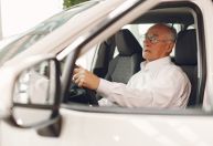 Detran alerta sobre cuidados para motoristas idosos em Minas Gerais