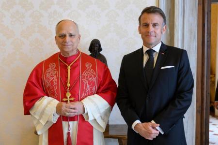 Papa Leão XIV e presidente da França, Emanuel Macron