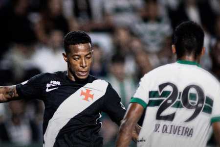 Jogo entre Vasco e Coritiba