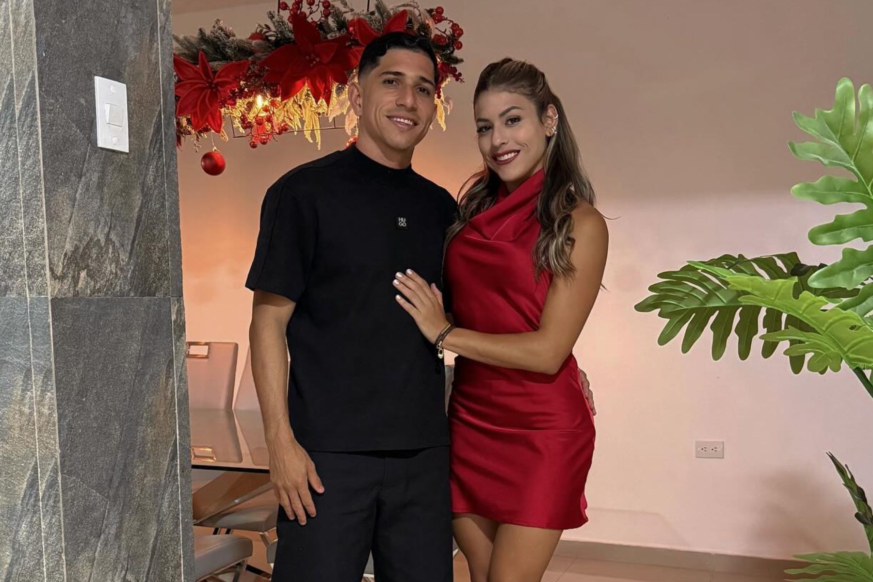 Esposa de Savarino manda recado a astro da Seleção Venezuelana após indireta
