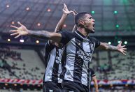 Com um a menos, Ceará vence Fortaleza pela Copa do Nordeste