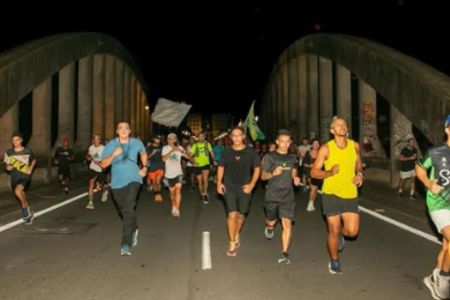 Maratona de BH impulsiona debate sobre turismo, urbanismo e economia da cidade