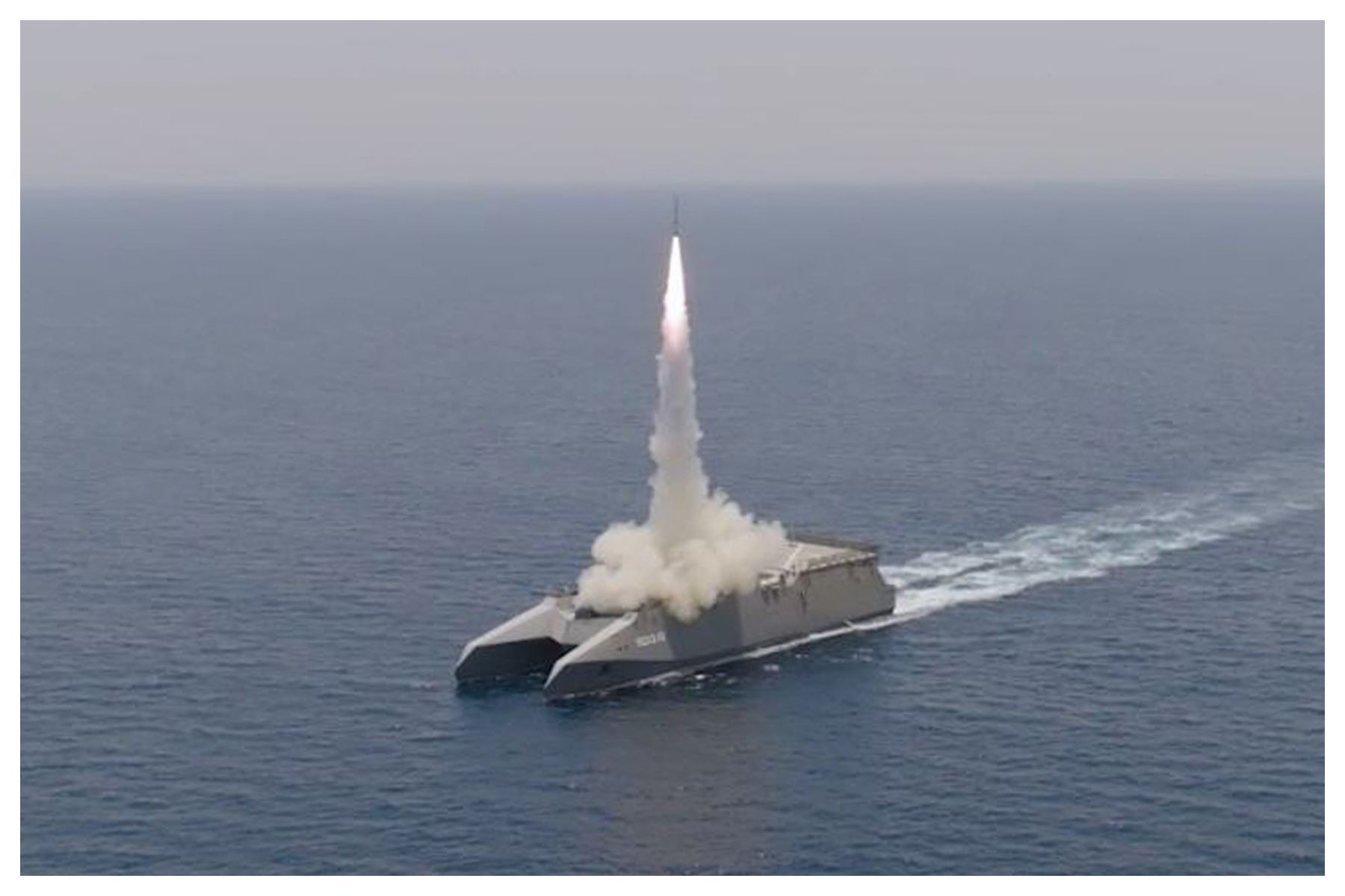 Tensão no Golfo: EUA dizem ter atacado cargueiro que desrespeitou bloqueio naval