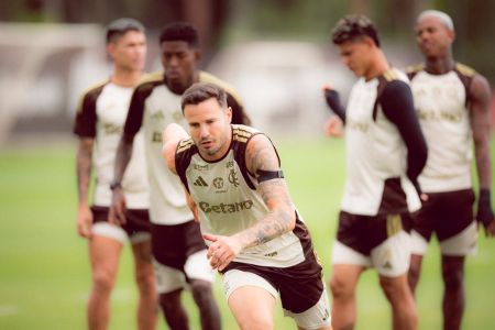 Treino do Flamendo no Ninho em 28 de abril