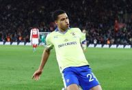 Arsenal dá vexame e é eliminado por clube da segunda divisão na Copa da Inglaterra