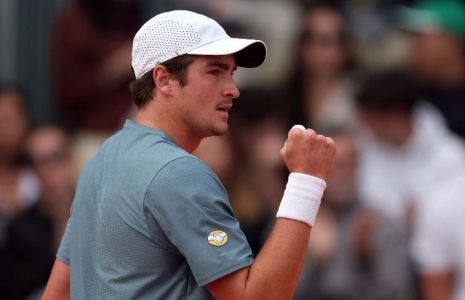 João Fonseca em ação no Masters 1000 de Monte Carlo