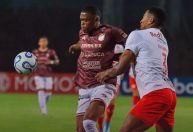 Com reservas, Bragantino perde para o Carabobo em estreia na Sul-Americana