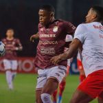 Com reservas, Bragantino perde para o Carabobo em estreia na Sul-Americana