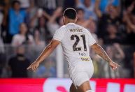 O que disse autor de gol do Santos em vitória sobre o Atlético na Vila Belmiro