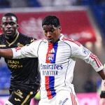 Endrick sai do banco, dá assistência, e Lyon vence Lorient no Francês