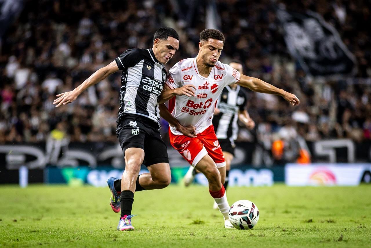 Em jogo de seis gols, Ceará e Vila Nova empatam em duelo direto na Série B