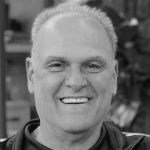 Neymar faz homenagem a Oscar Schmidt após morte de lenda do basquete