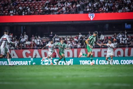 Luis Mandaca e Danielzinho em São Paulo x Juventude