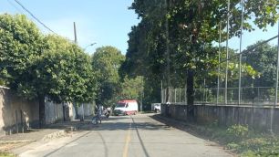 Mulher é morta a facadas no bairro Alegre, em Timóteo, e suspeito é preso tentando fugir