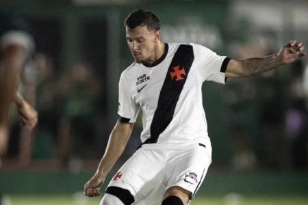 Hugo Moura, volante do Vasco