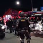 Moradores e PM entram em confronto após mulher morrer em ação policial em SP