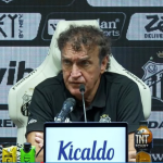 Cuca defende Neymar e critica árbitro de Santos x Remo: 'Quis agir de outra forma'