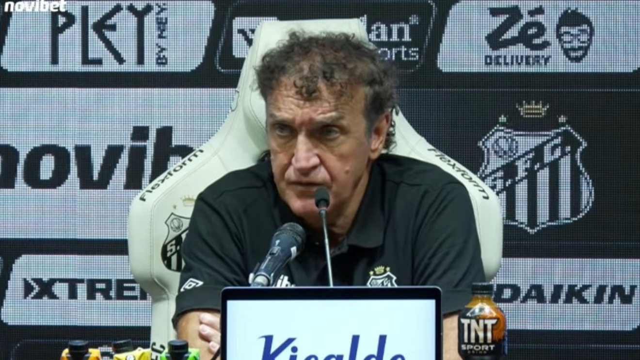 Cuca defende Neymar e critica árbitro de Santos x Remo: 'Quis agir de outra forma'