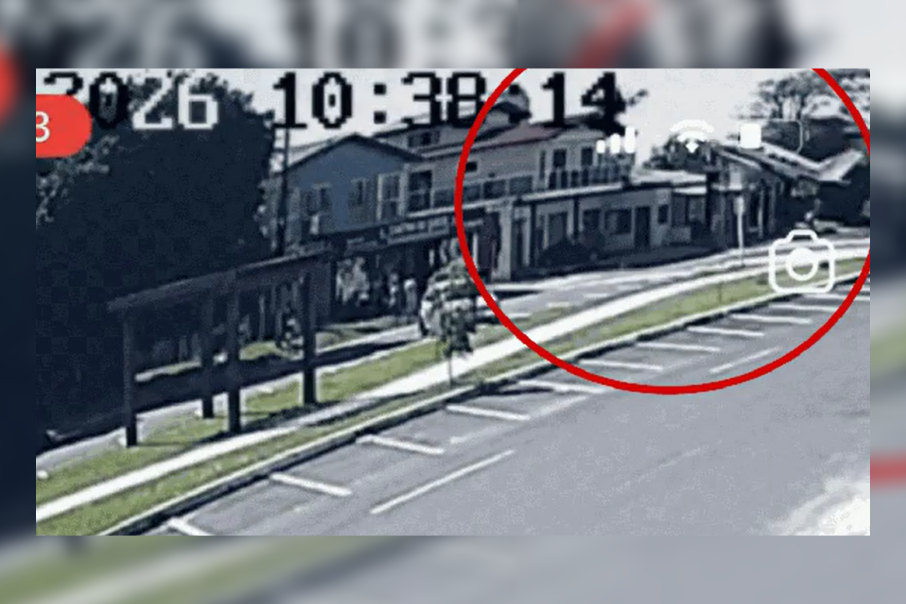 Queda de avião no Sul: vídeo mostra ciclista no local instantes antes do acidente