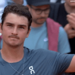 João Fonseca domina e derrota Diallo em estreia do Masters 1000 de Monte Carlo