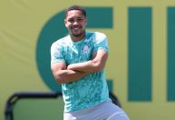 Vitor Roque ganha previsão para voltar a jogar pelo Palmeiras; veja