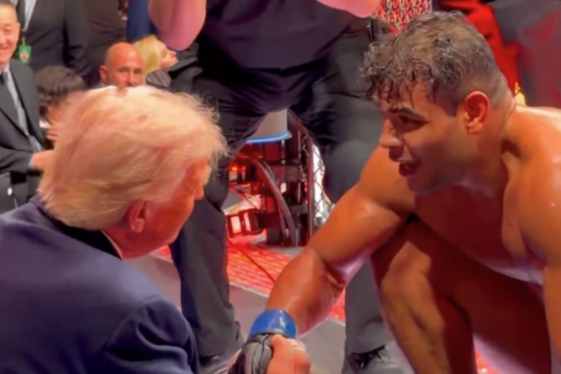 Vídeo revela diálogo curioso entre Borrachinha e Trump durante UFC 327: 'Você é bonito'