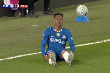 Estêvão se lesionou com apenas 12 minutos