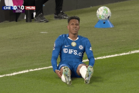 Estêvão se lesionou com apenas 12 minutos