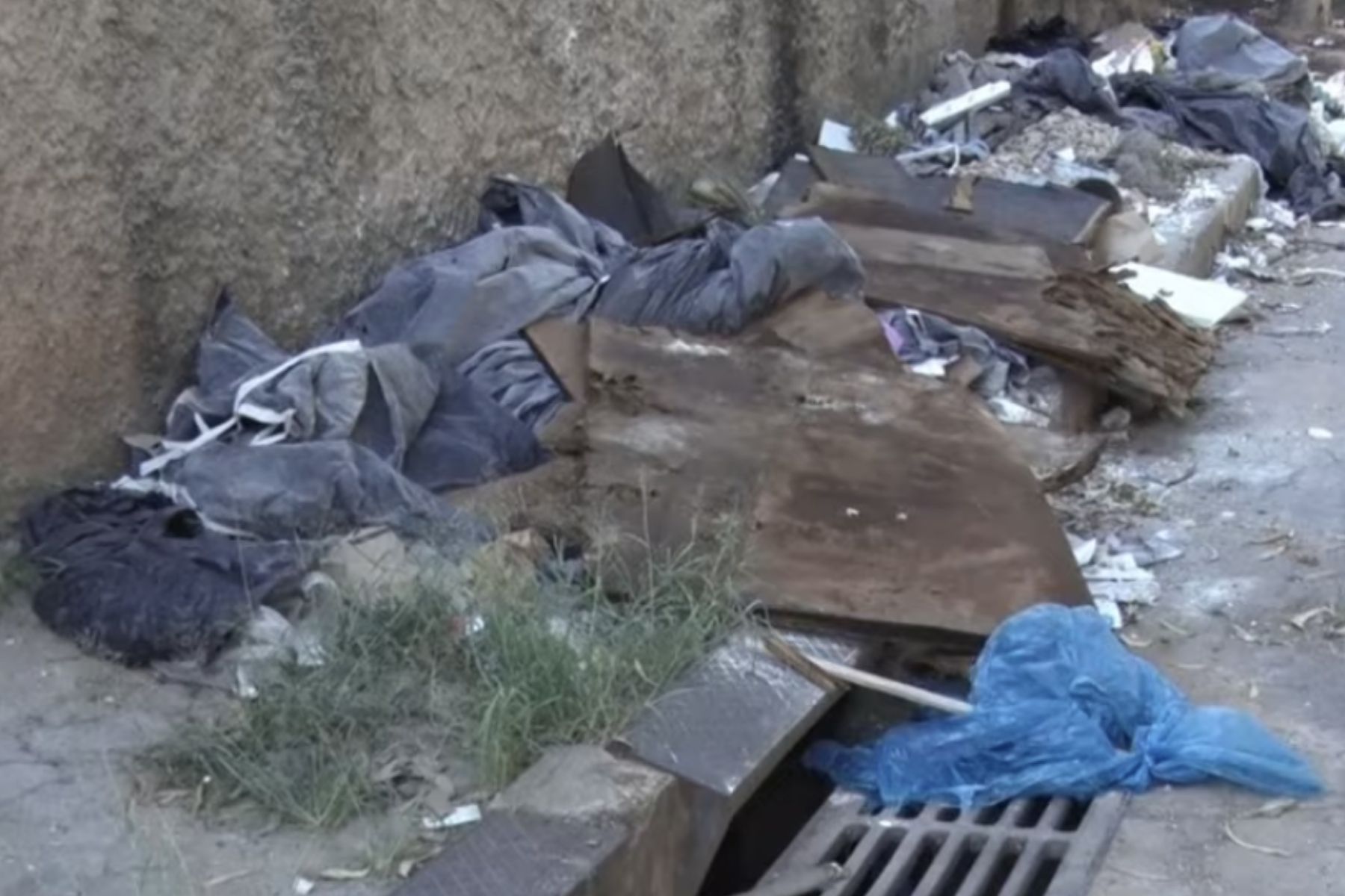 Moradores denunciam fumaça tóxica e queimadas na Região Oeste e Noroeste de BH