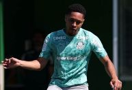 Vitor Roque e Paulinho? Palmeiras treina com novidades visando Athletico-PR