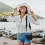 Veja os destinos mais seguros para mulheres viajarem sozinhas em 2026