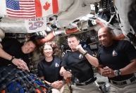 Vídeo: astronautas da Artemis II deixam Trump ‘no vácuo’ após parabenização