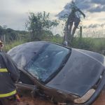 Acidente mata mulher no Sul de MG; carro com duas crianças seguia para encontro entre amigos