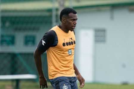 Jacy em treino do Coritiba no CT da Graciosa, em Curitiba
