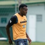 Titular volta a treinar no Coritiba e pode ser novidade contra o Botafogo