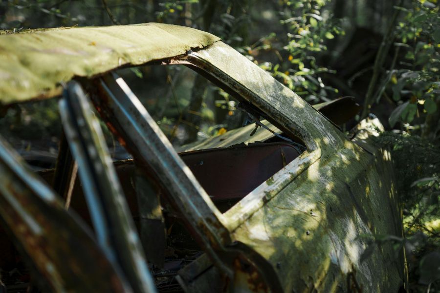 Polícia encontra quatro corpos dentro de carro abandonado em João Pessoa (PB)