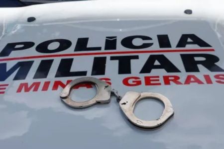 Homem é preso após espancar e arrastar companheira pelos cabelos em rua de BH