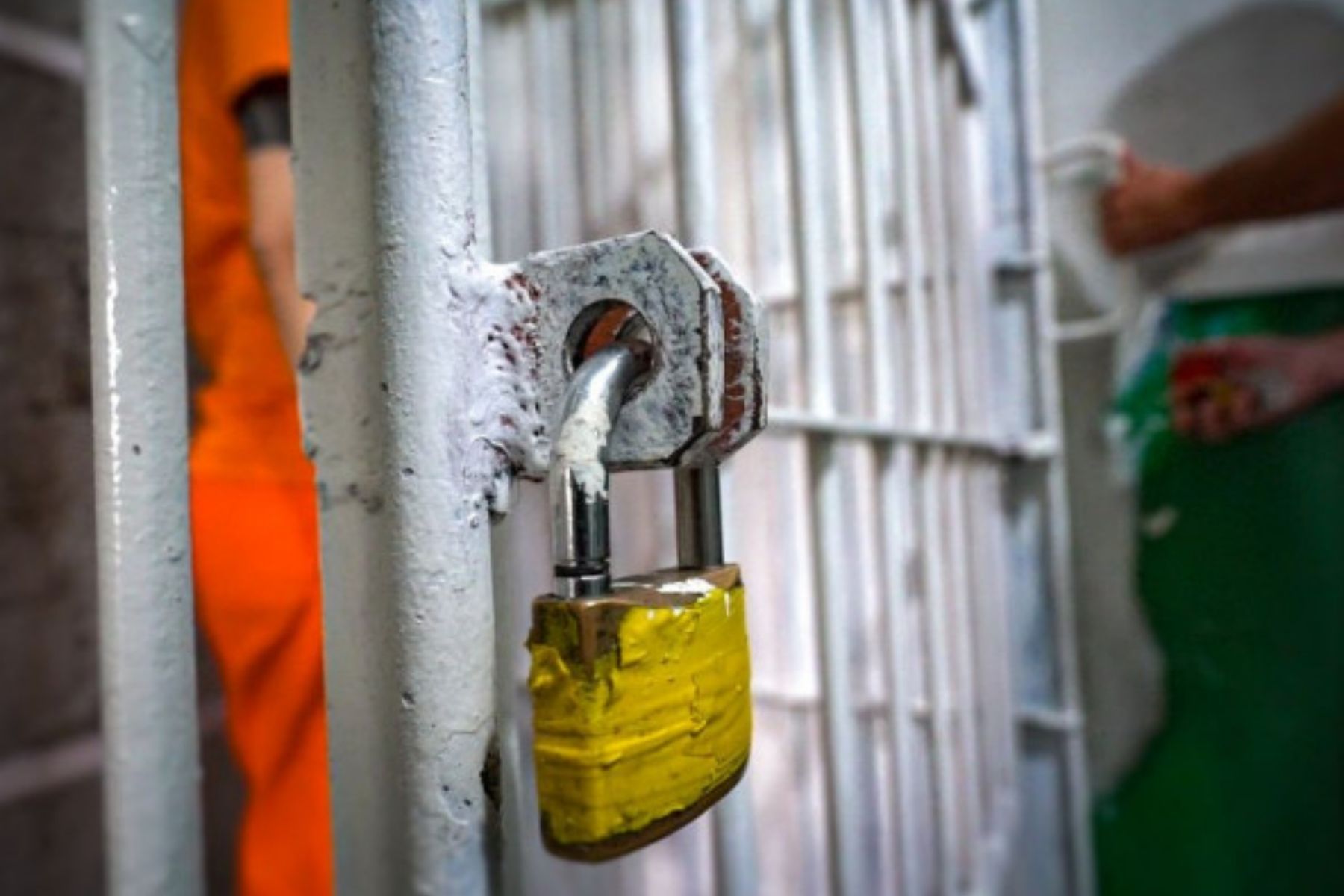 Brasil tem aumento de 449% na população carcerária em 25 anos e quase 1 milhão de presos