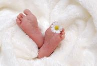 Herpes neonatal: como identificar sintomas e prevenir a infecção congênita