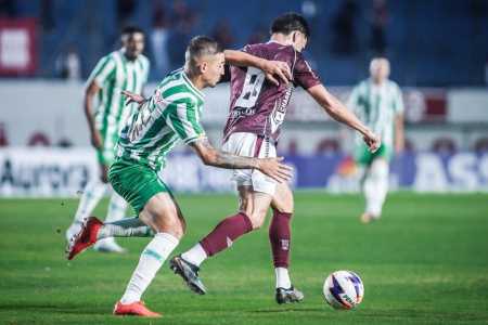 Juventude e Caxias se enfrentaram no Estádio Centenário