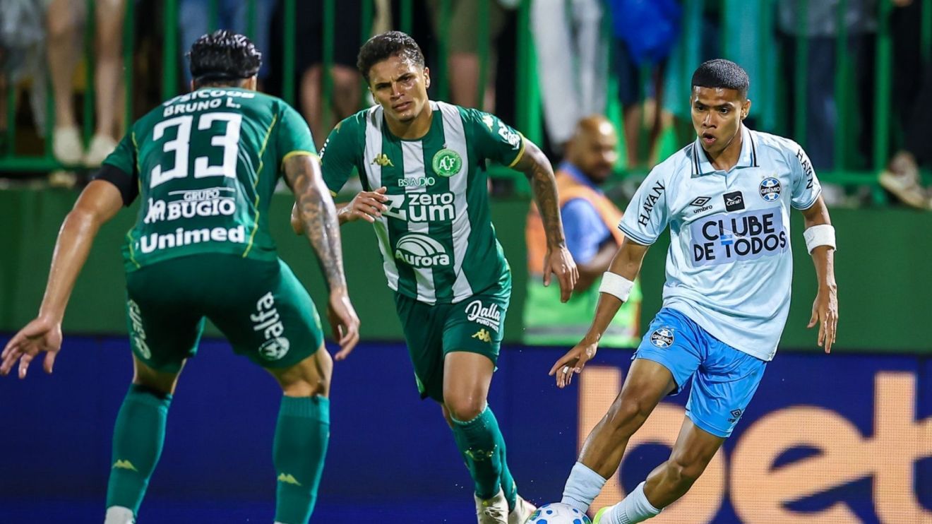 Grêmio negocia amistoso com rival do Brasileirão na pausa para Copa do Mundo